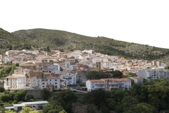 MILLARES